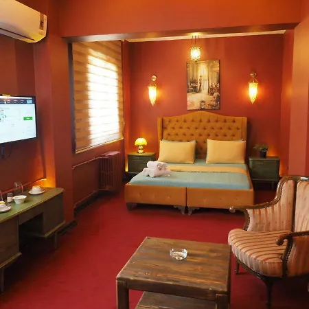 Second House Ξενοδοχείο με διαμερίσματα *