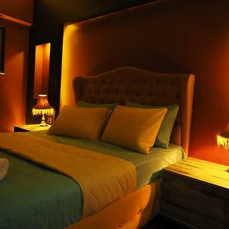 Aparthotel Second House *